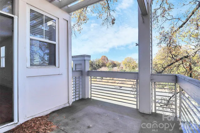 $2,050 | 558 Oakland Avenue, Charlotte, NC 28204