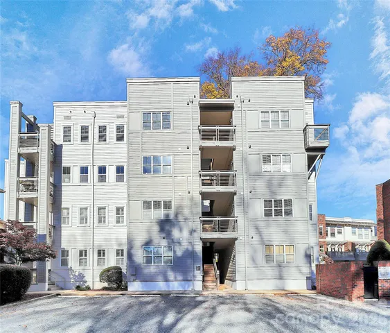 $2,050 | 558 Oakland Avenue, Charlotte, NC 28204