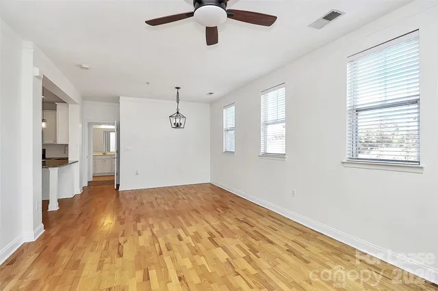 $2,050 | 558 Oakland Avenue, Charlotte, NC 28204