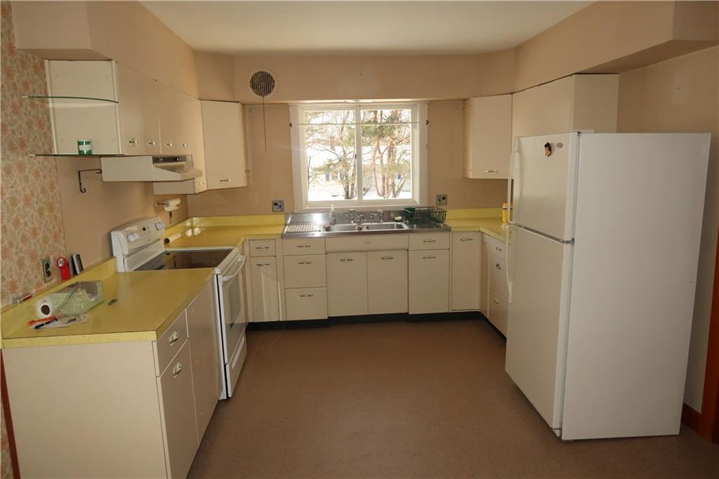 22 Old Winthrop Road Manchester, ME 04351 - Photo 4 of 19 Photo