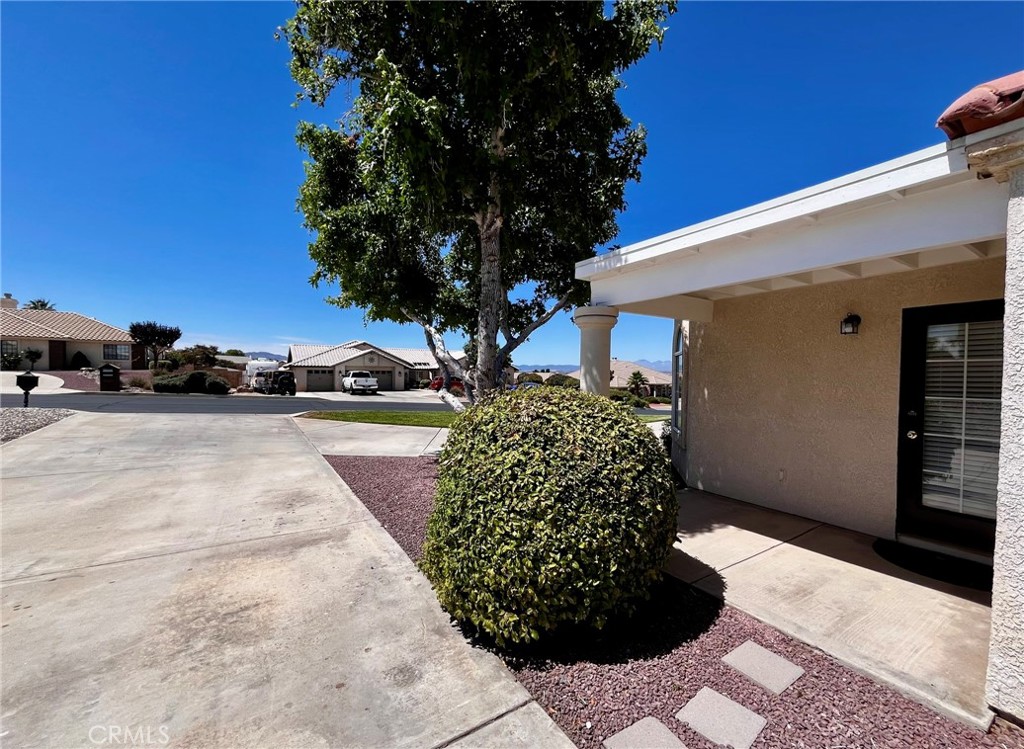 20230 Quail Run Road Apple Valley, CA 92308 - Photo 19 of 71