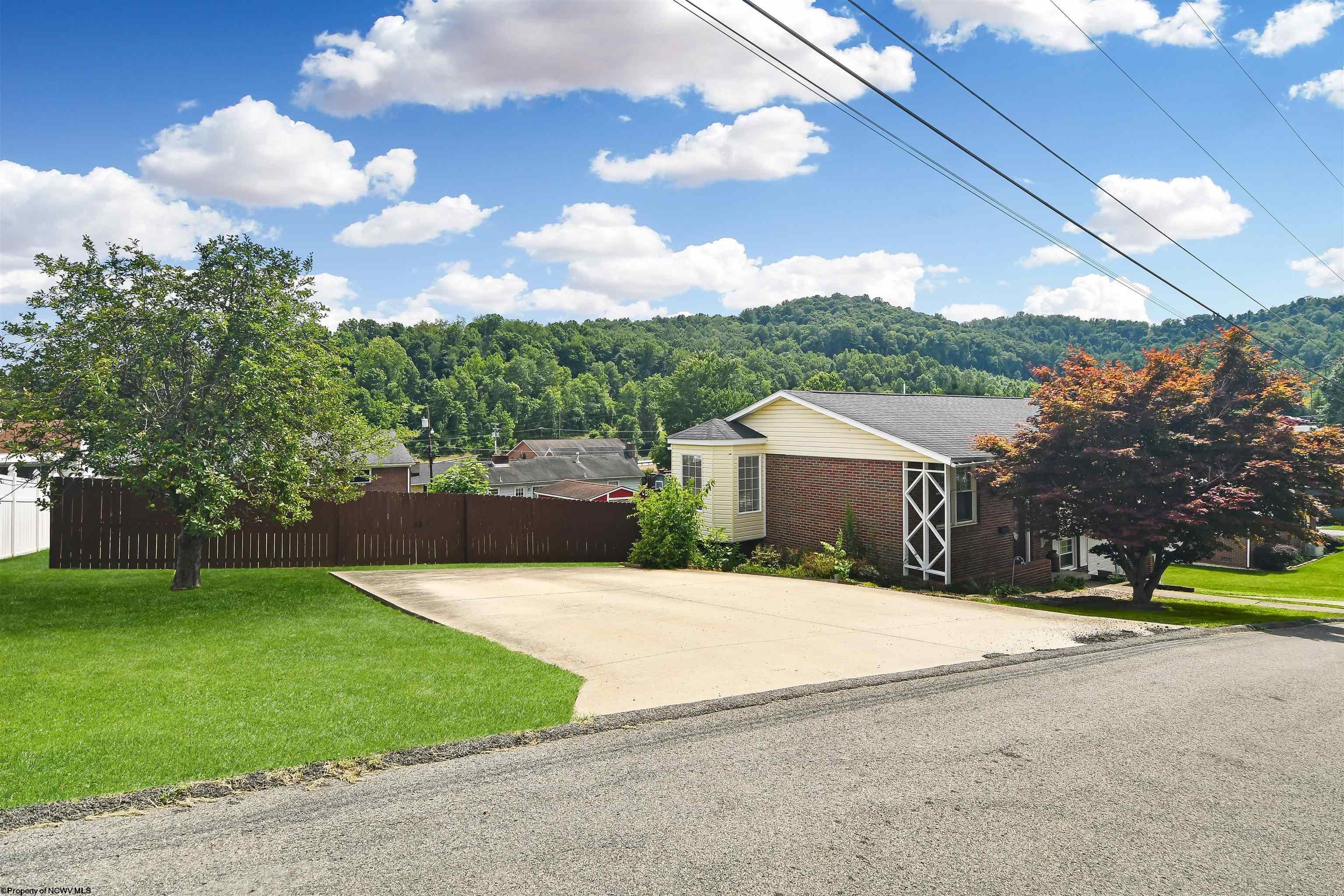 223 Reno Street Clarksburg, WV 26301 - Photo 2 of 26 Gallery Image 2