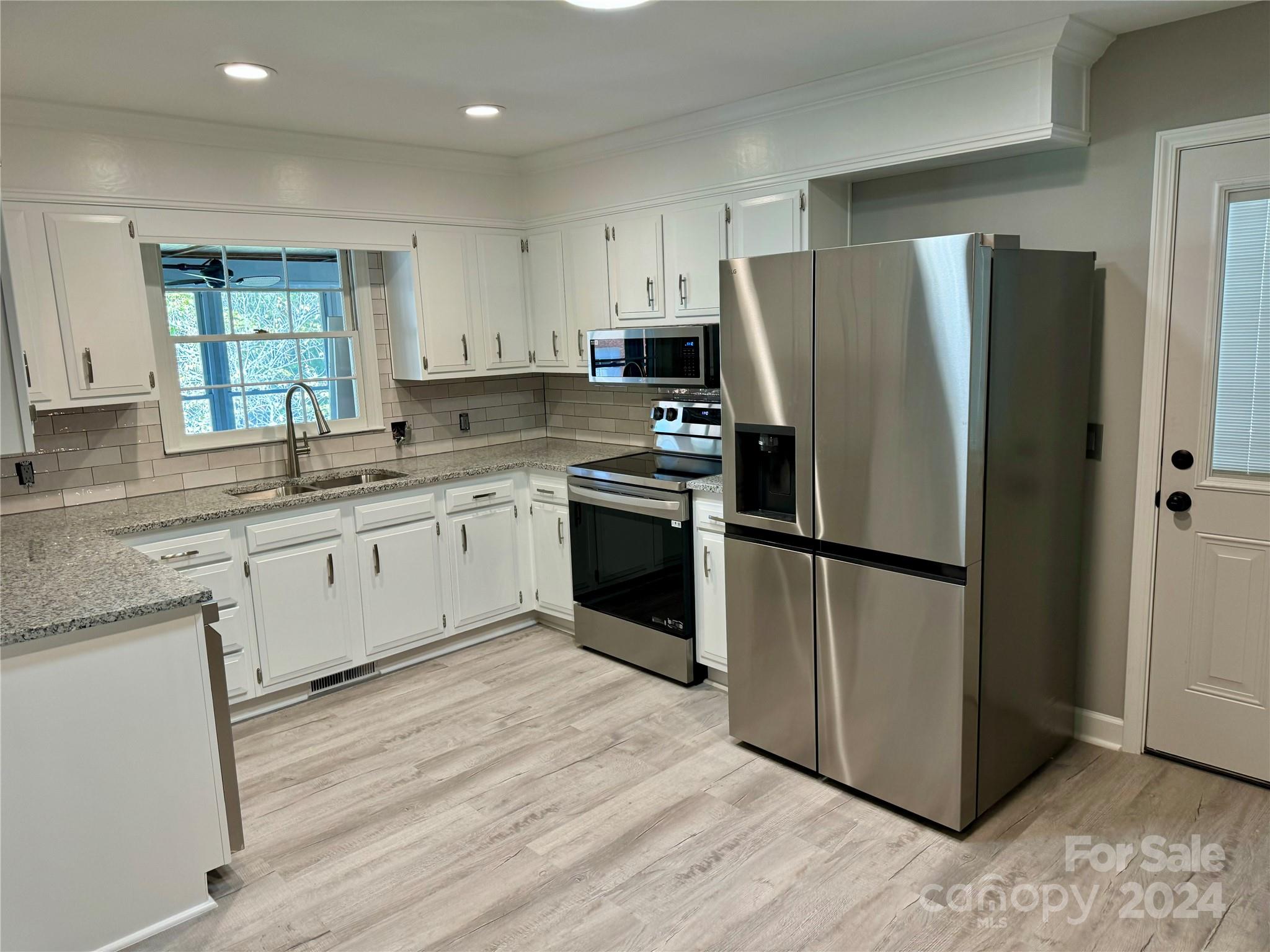 134 Cedar Ridge Road Mocksville, NC 27028 - Photo 3 of 12 Gallery Image 3