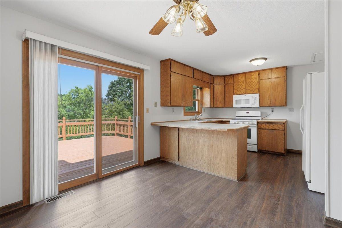 710 Kinney Road Hudson, WI 54016 - Photo 11 of 46