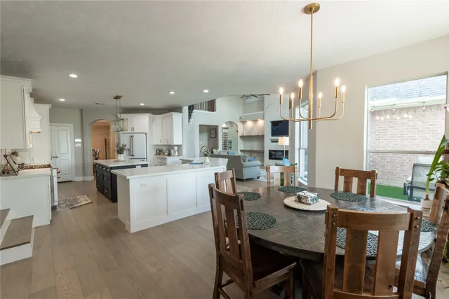 $850,000 | 3811 Lakeridge Canyon Drive, Sugar Land, TX 77498