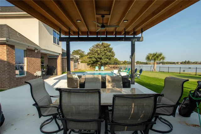 $850,000 | 3811 Lakeridge Canyon Drive, Sugar Land, TX 77498