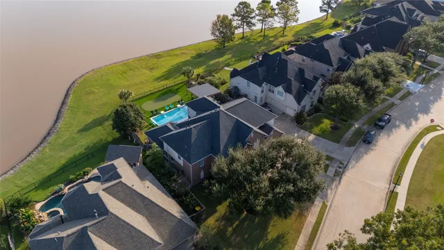 $850,000 | 3811 Lakeridge Canyon Drive, Sugar Land, TX 77498