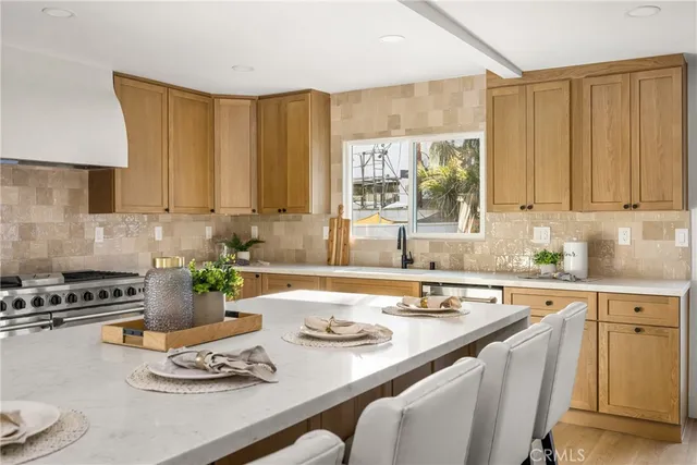 $1,390,000 | 3635 Conquista Avenue, Long Beach, CA 90808