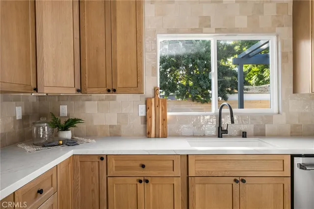 $1,390,000 | 3635 Conquista Avenue, Long Beach, CA 90808