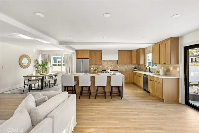 $1,390,000 | 3635 Conquista Avenue, Long Beach, CA 90808