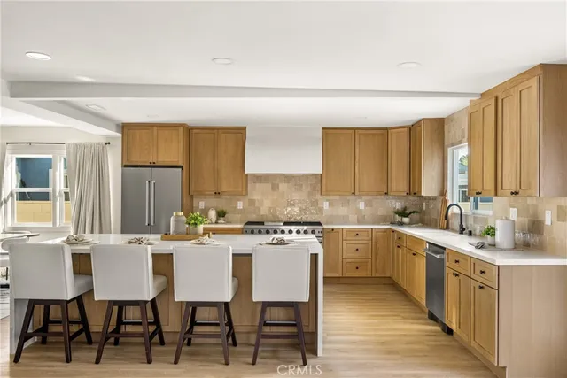 $1,390,000 | 3635 Conquista Avenue, Long Beach, CA 90808