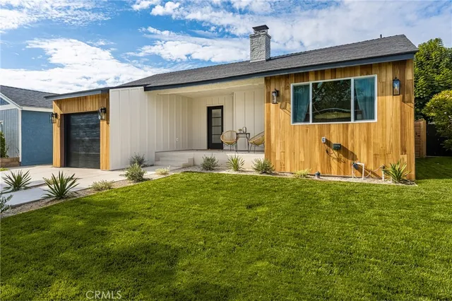 $1,390,000 | 3635 Conquista Avenue, Long Beach, CA 90808