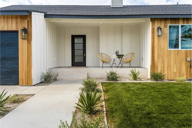 $1,390,000 | 3635 Conquista Avenue, Long Beach, CA 90808