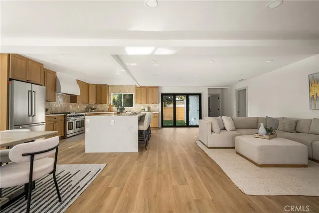 $1,390,000 | 3635 Conquista Avenue, Long Beach, CA 90808