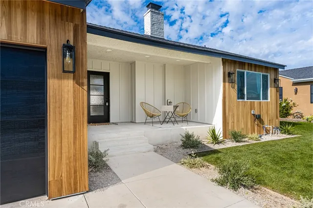 $1,390,000 | 3635 Conquista Avenue, Long Beach, CA 90808