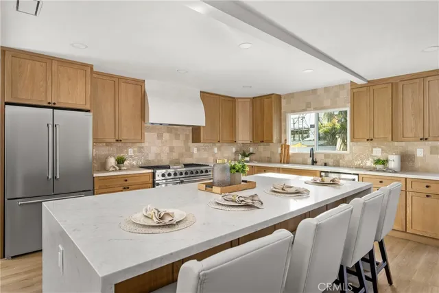 $1,390,000 | 3635 Conquista Avenue, Long Beach, CA 90808