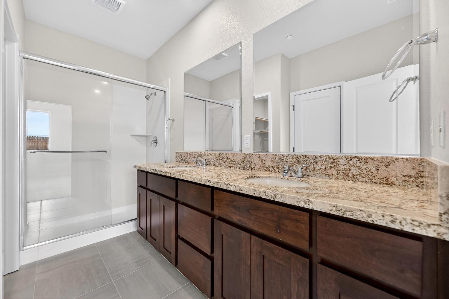 1128 Mallory Ridge Street Roseville, CA 95747 - Photo 6 of 14