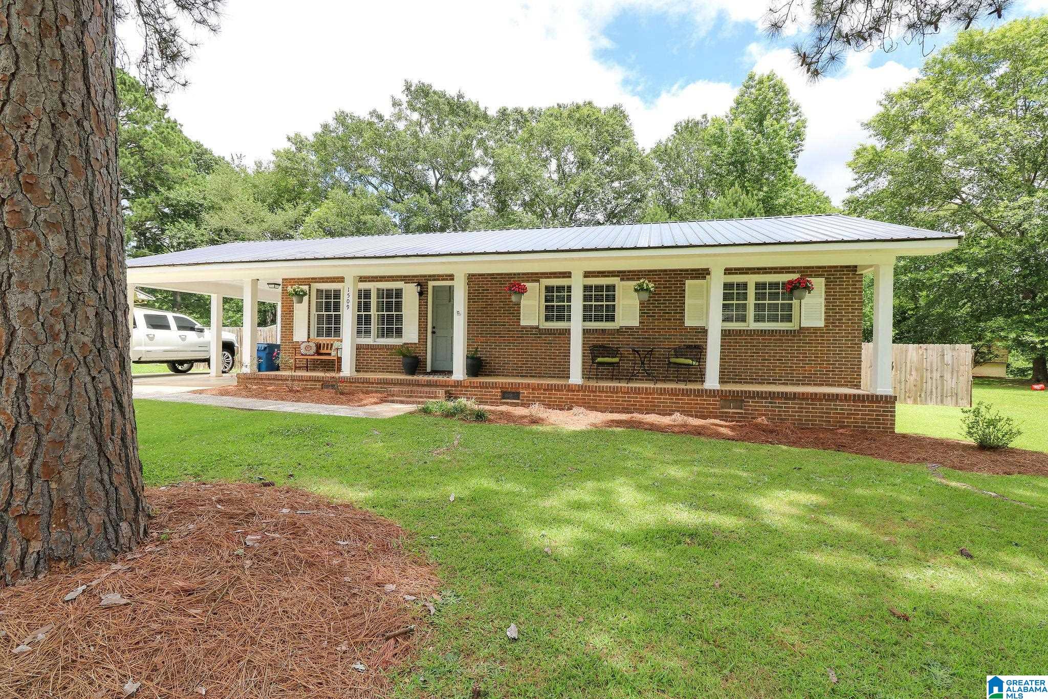 1509 Greenmeadow Road Anniston, AL 36207 - Photo 1 of 43