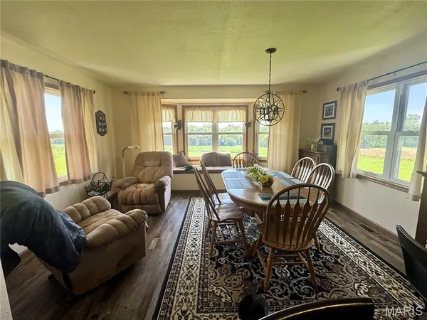 $949,000 | 46613 Winter Road, Browning, MO 64630