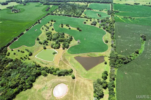 $949,000 | 46613 Winter Road, Browning, MO 64630