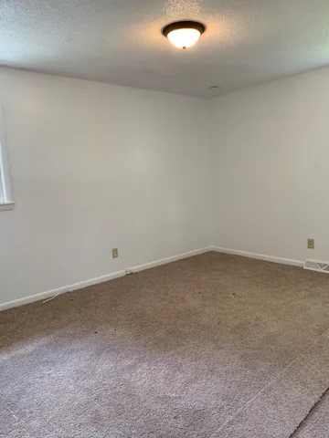 $1,600 | 205 Pinewood Drive, Summerville, SC 29483