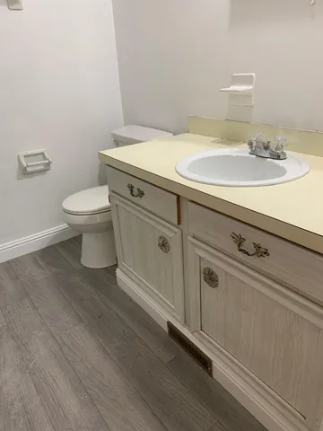 $1,600 | 205 Pinewood Drive, Summerville, SC 29483