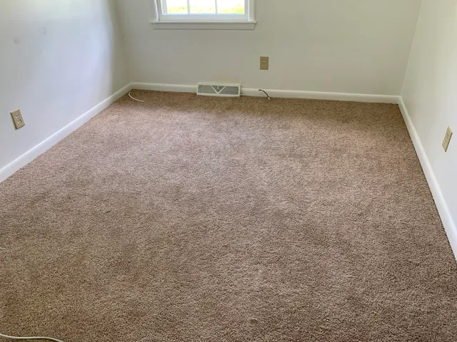 $1,600 | 205 Pinewood Drive, Summerville, SC 29483