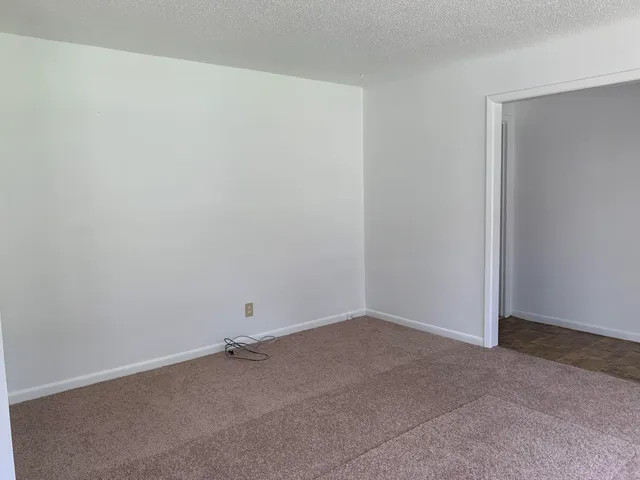 $1,600 | 205 Pinewood Drive, Summerville, SC 29483