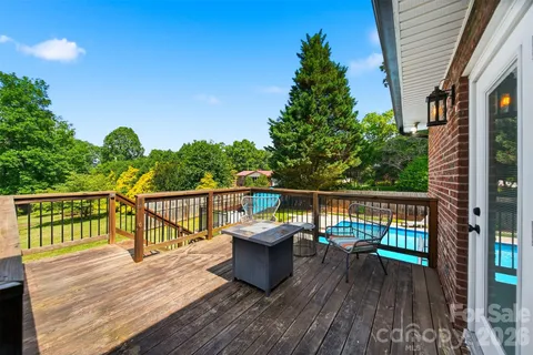 $574,900 | 138 Whispering Pines Drive, Hudson, NC 28638
