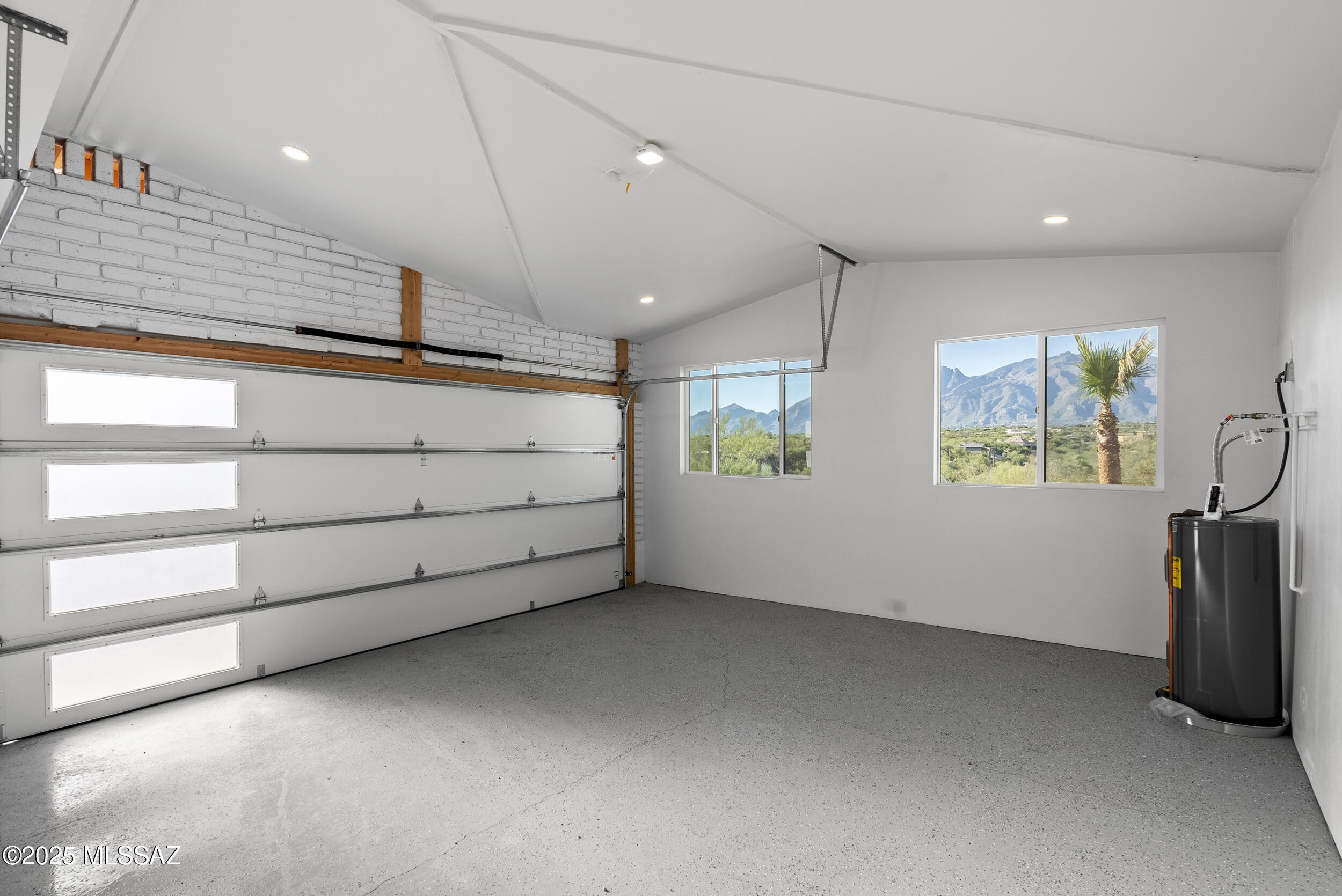 5240 East River House Road Tucson, AZ 85718 - Photo 30 of 49 2 car garage with mountain views