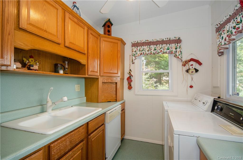 4 Blowing Ridge Lane Sylva, NC 28779 - Photo 12 of 28 Gallery Image 12