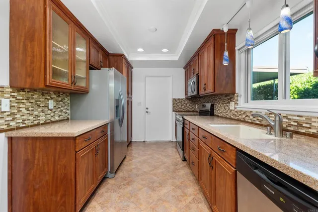 $1,150,000 | 16866 Acebo Drive, San Diego, CA 92128