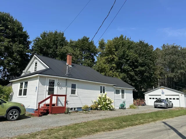 $140,000 | 97 Smyrna Street, Houlton, ME 04730