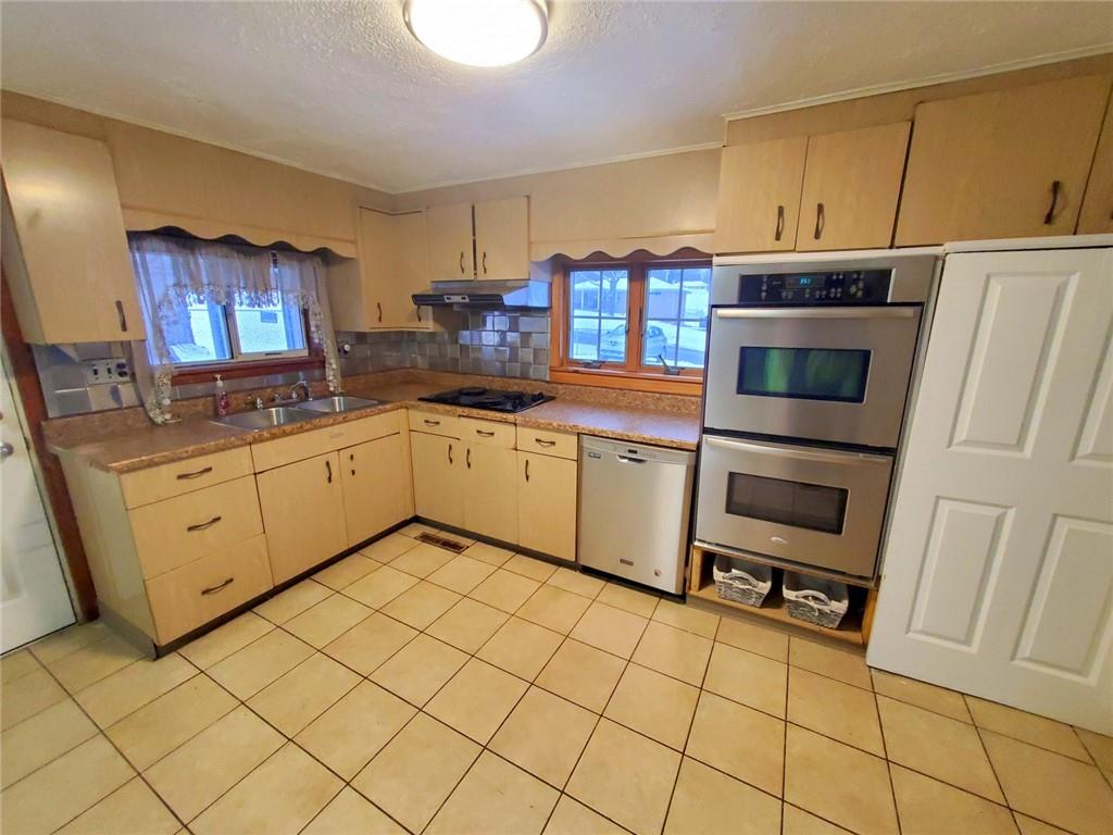 213 Decatur Drive Butler, PA 16002 - Photo 2 of 22