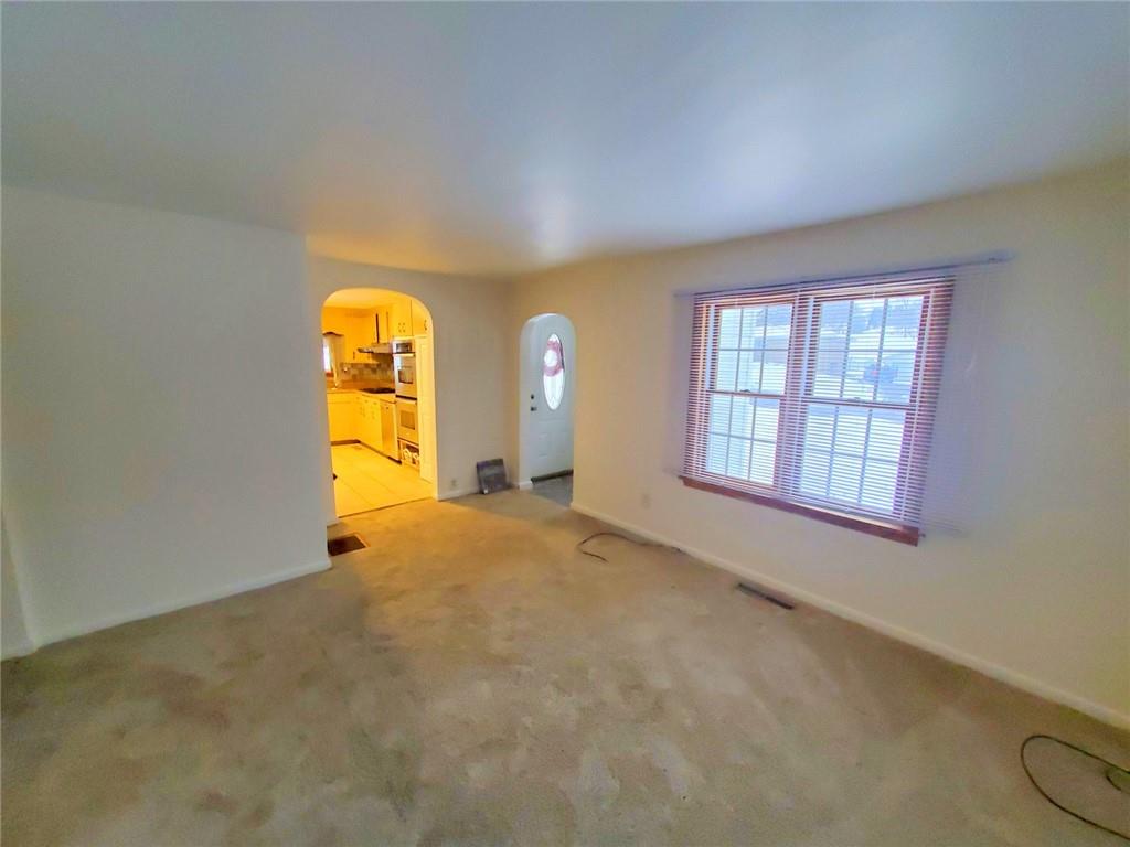 213 Decatur Drive Butler, PA 16002 - Photo 8 of 22