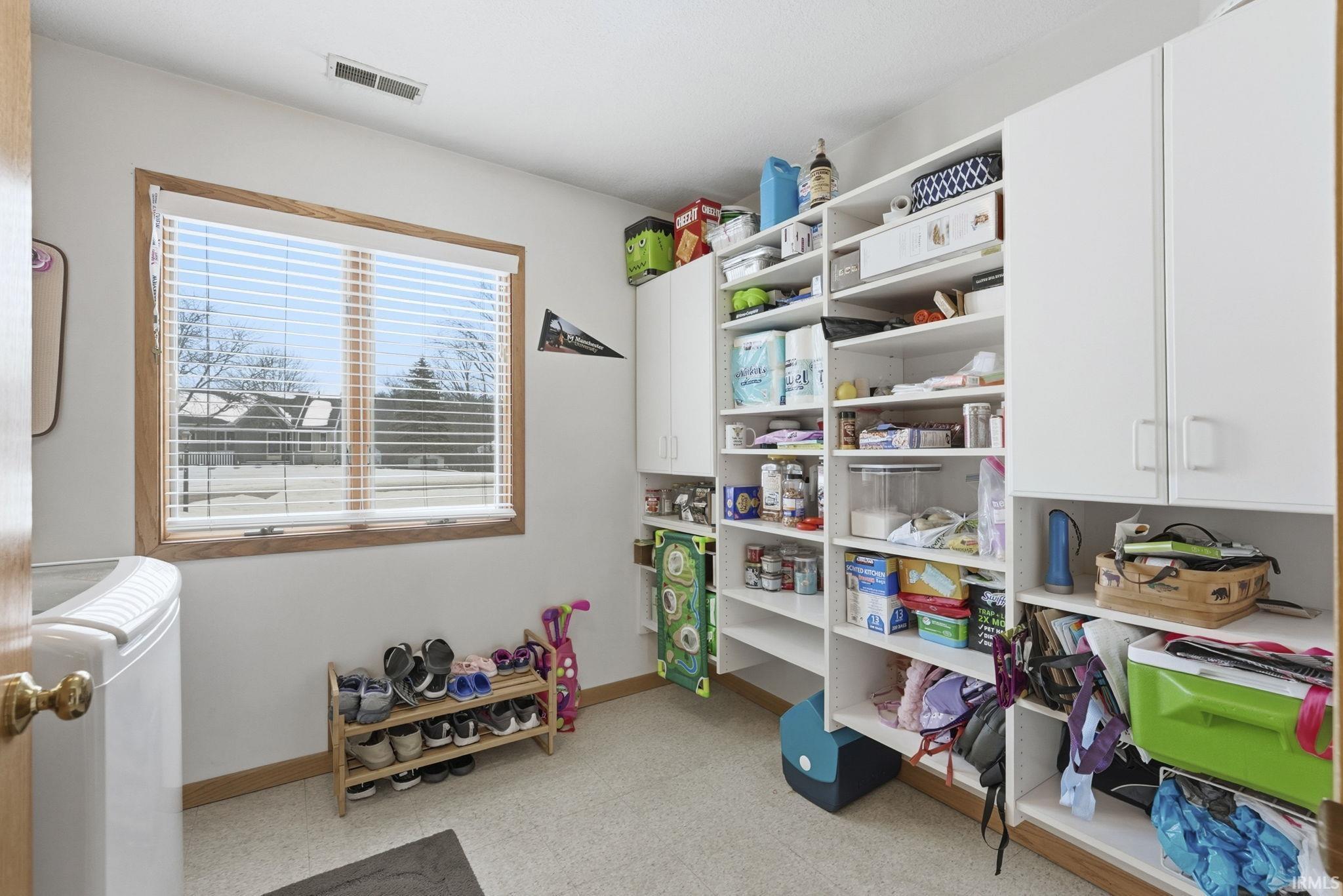 2303 Meadowsweet Court Fort Wayne, IN 46808 - Photo 15 of 28