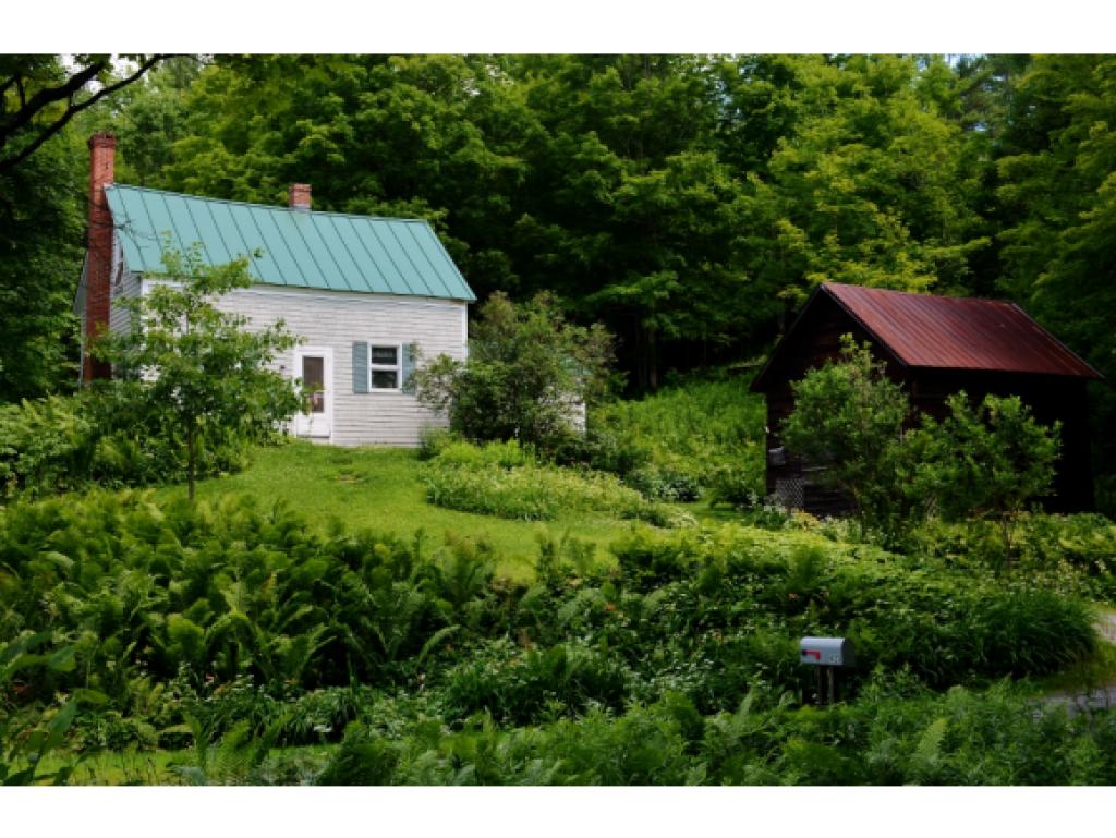 423 River Road Hartford, VT 05091 - Photo 5 of 19 Gallery Image 5
