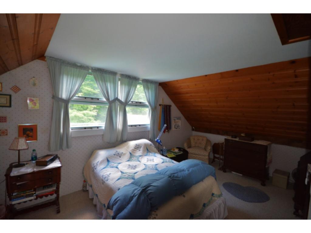 423 River Road Hartford, VT 05091 - Photo 7 of 19 Gallery Image 7