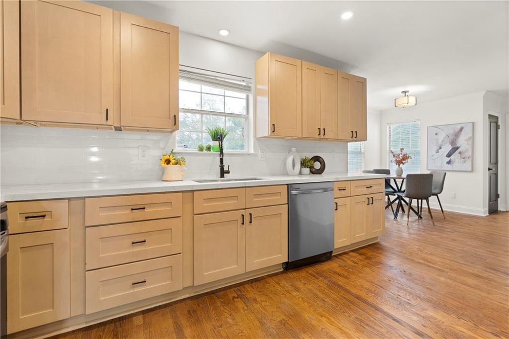 560 Flowering Trail Grayson, GA 30017 - Photo 12 of 68