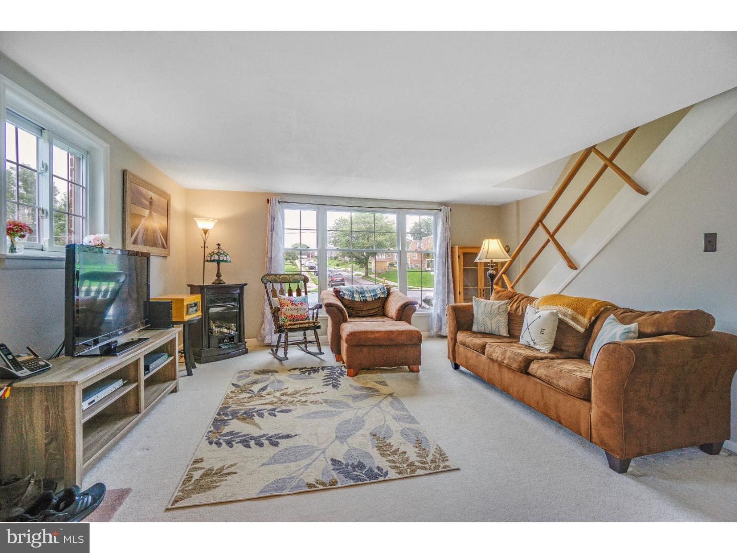 716 Millwood Road Philadelphia, PA 19115 - Photo 4 of 25 Gallery Image 4