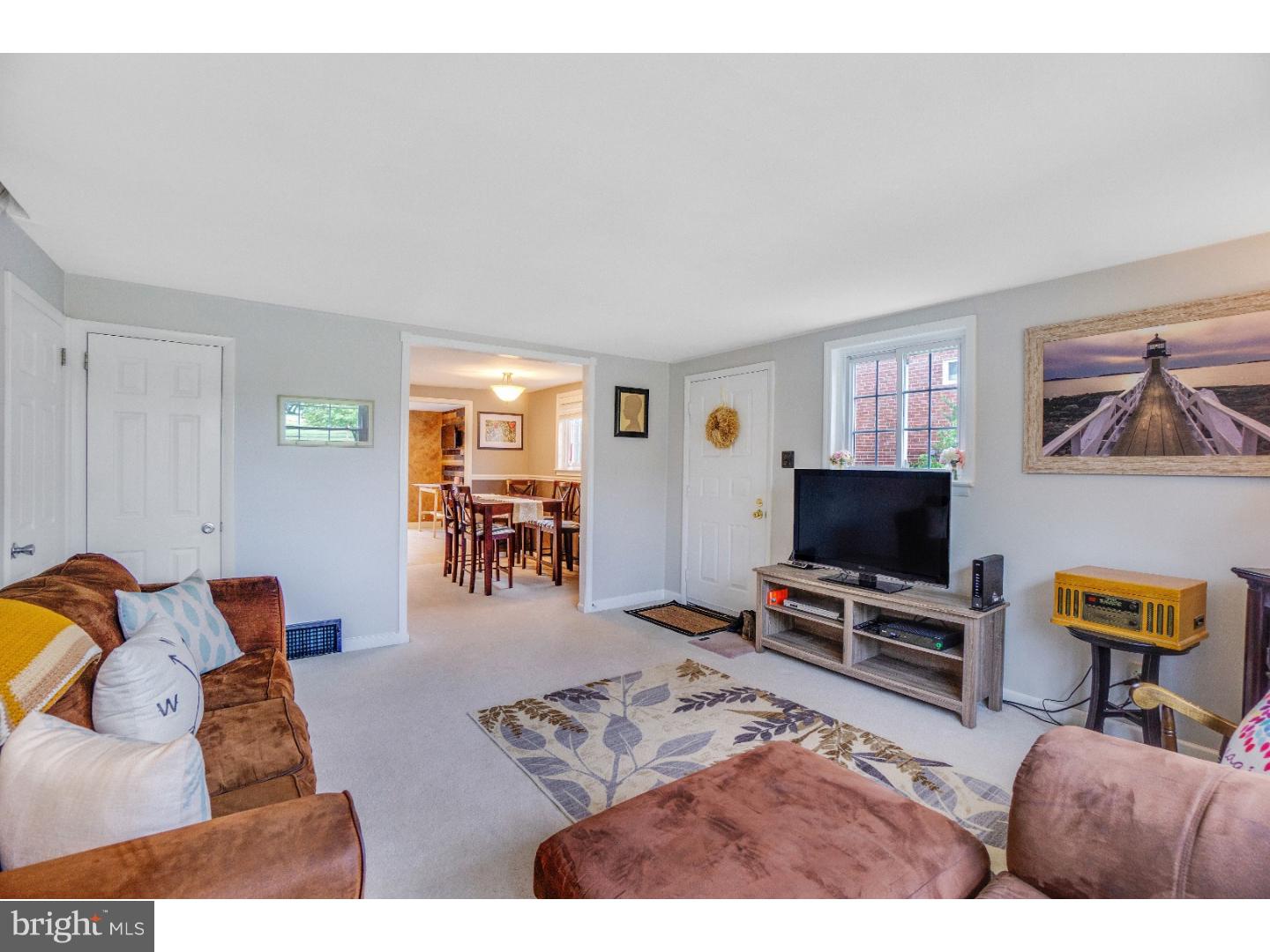 716 Millwood Road Philadelphia, PA 19115 - Photo 5 of 25 Gallery Image 5