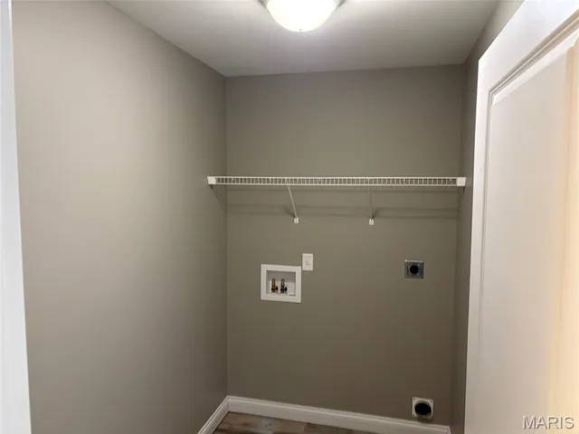 $2,000 | 434 Honeysuckle Creek Drive, Wentzville, MO 63385