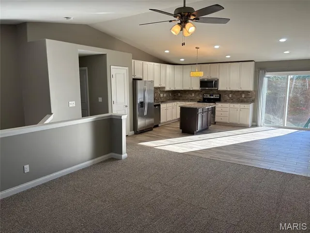 $2,000 | 434 Honeysuckle Creek Drive, Wentzville, MO 63385