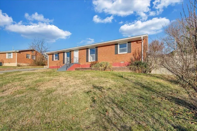 $259,950 | 163 Tampa Drive, Roanoke, VA 24019