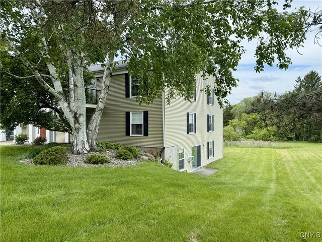 $1,150 | 7112 New Yorker Avenue, Unit 11, Lenox, NY 13032