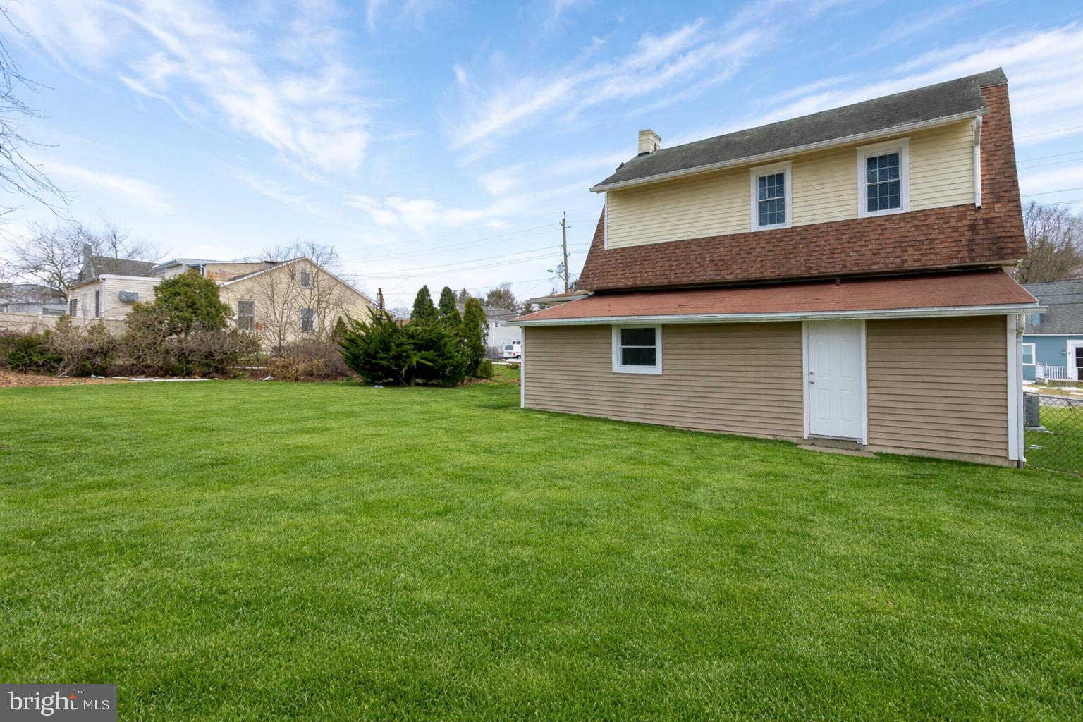 505 Neck Road Burlington, NJ 08016 - Photo 28 of 28 a front view of a house with garden