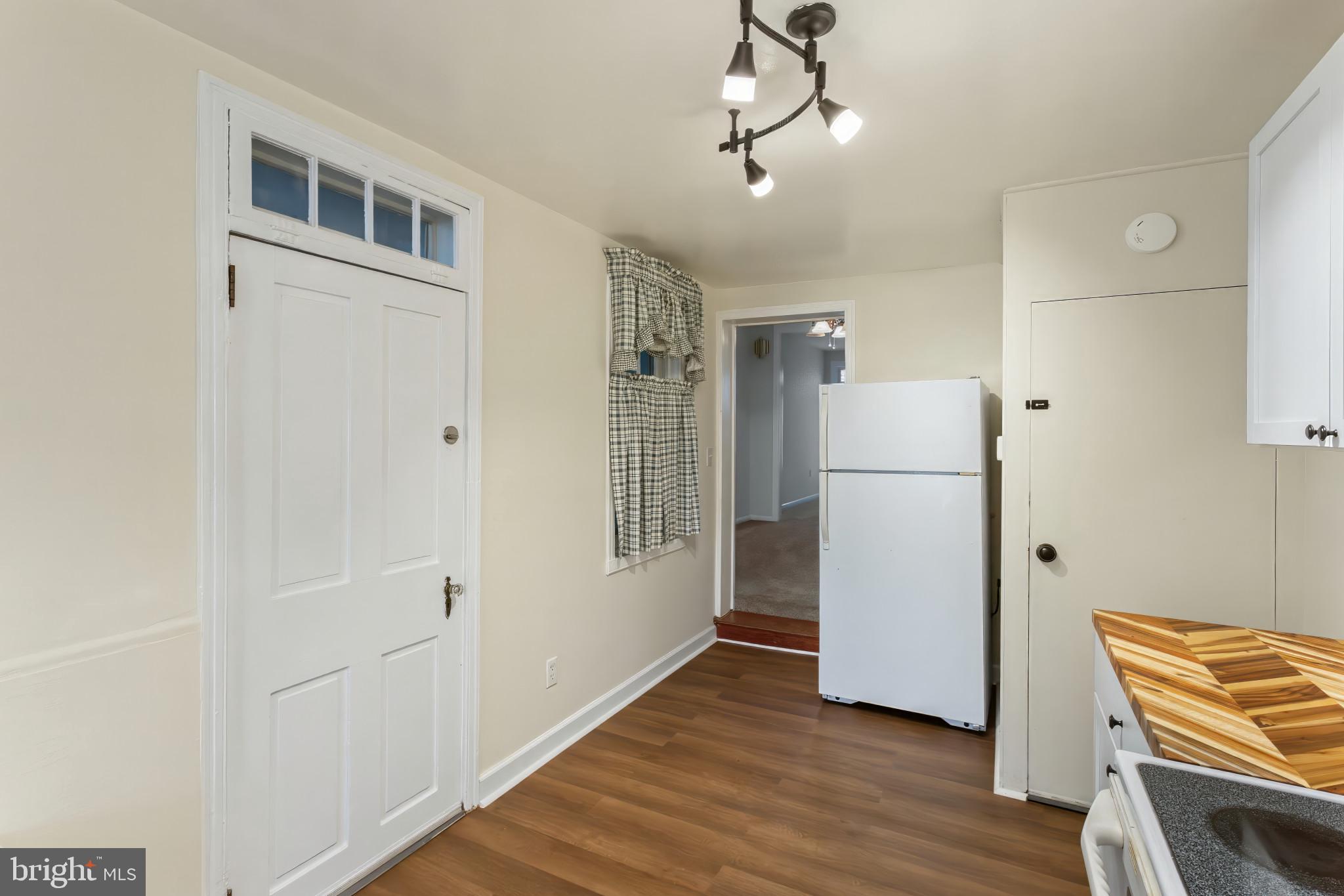 427 South Market Street Frederick, MD 21701 - Photo 13 of 42 Kitchen