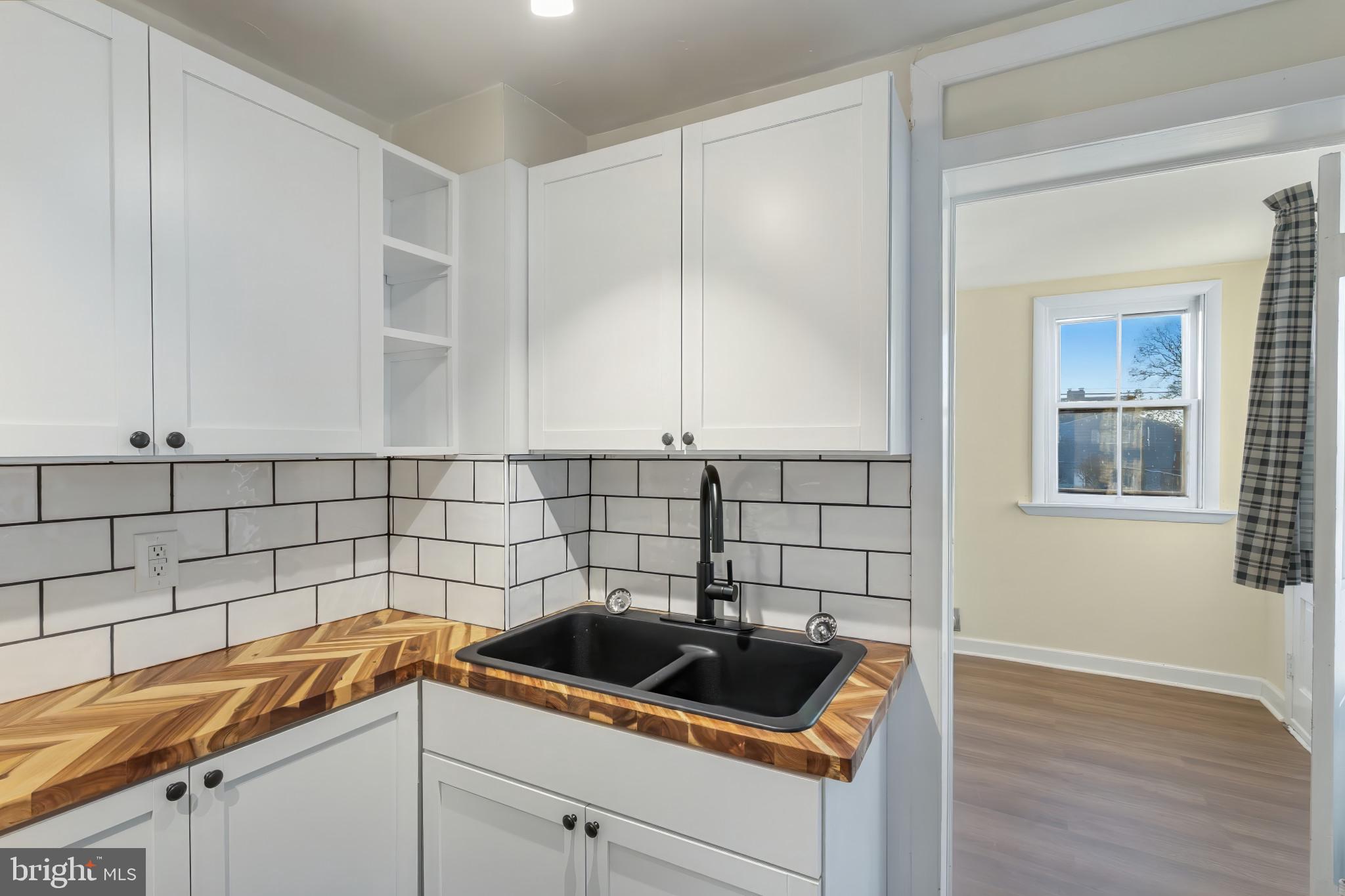 427 South Market Street Frederick, MD 21701 - Photo 15 of 42 Kitchen