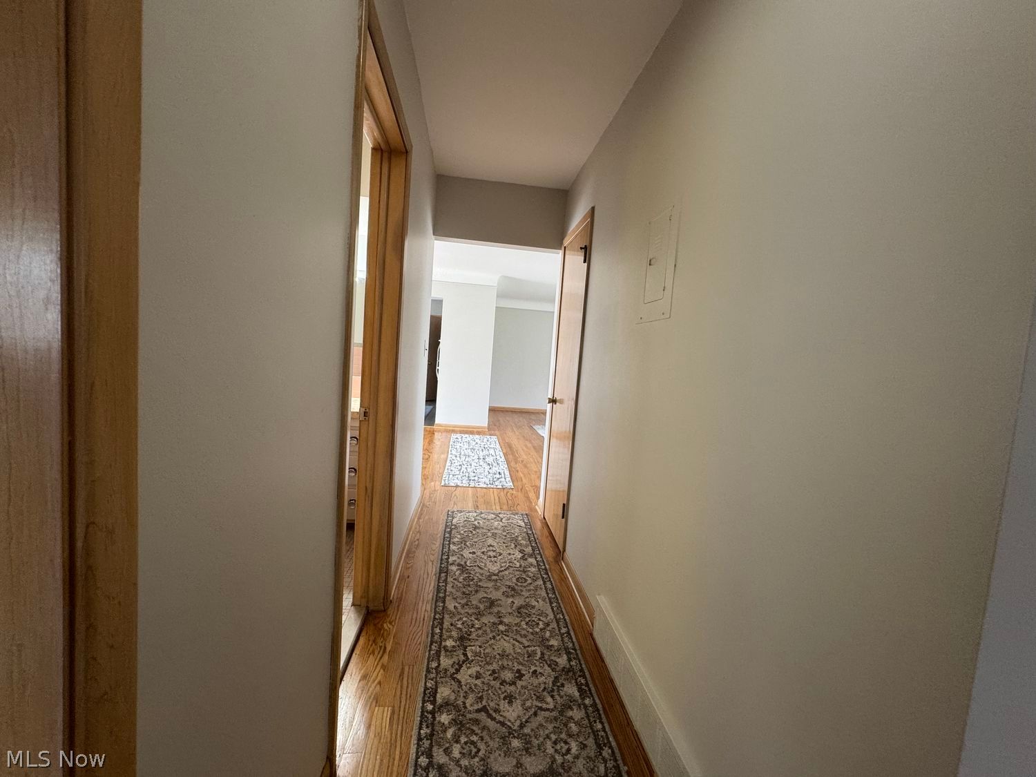 7726 York Road Cleveland, OH 44130 - Photo 4 of 34