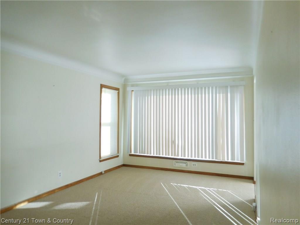 3914 West Thirteen Mile Road Royal Oak, MI 48073 - Photo 4 of 22